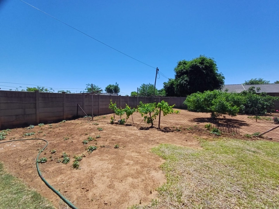 3 Bedroom Property for Sale in Meiringspark Ext 4 North West